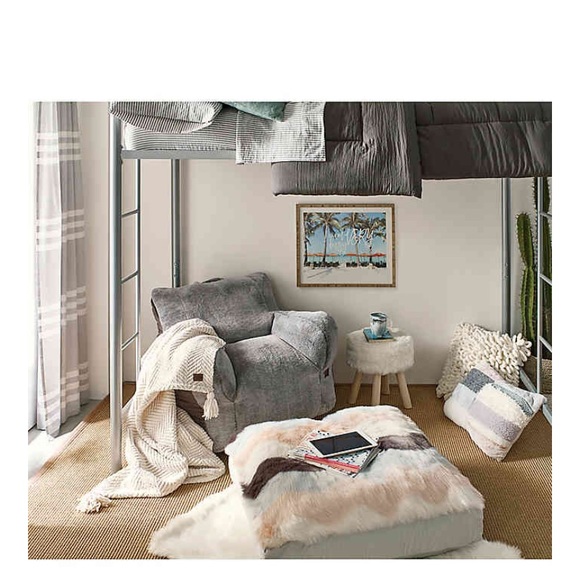 UGG Laguna Floor Cushion - Picture 2 of 3